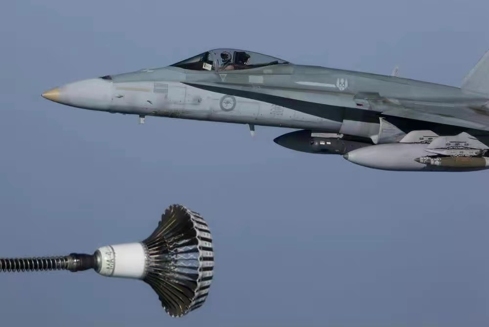 让俄罗斯送中国1架？美公司要送乌军F/A-18，我们能搞1架研究吗？