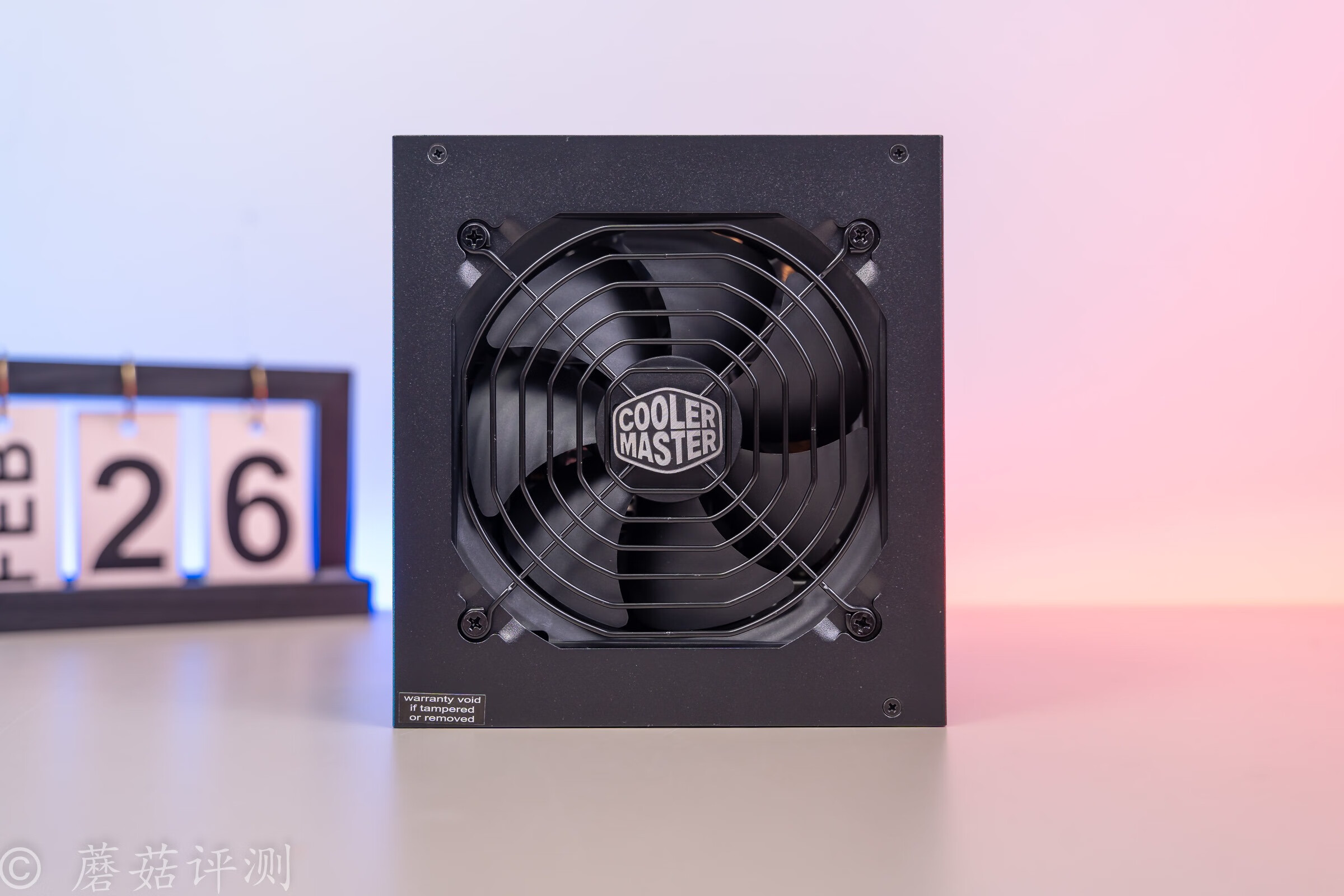 连续多日的高温，让朋友家的主机燥热难耐、更换机箱散热后获新生