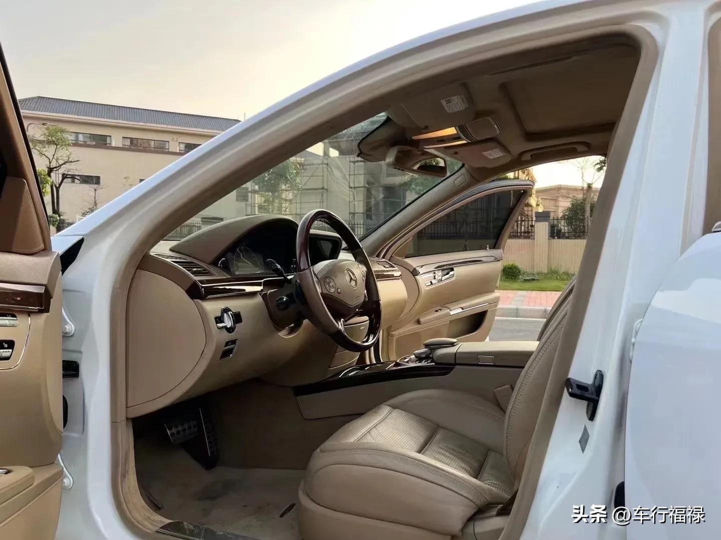 买一台二手奔驰s值得吗,小伙花48万买新车后续