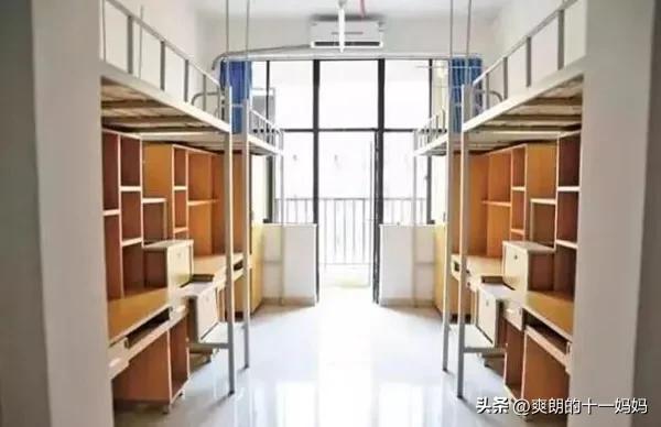 普通大学宿舍真实照片,清华宿舍vs普通大学宿舍