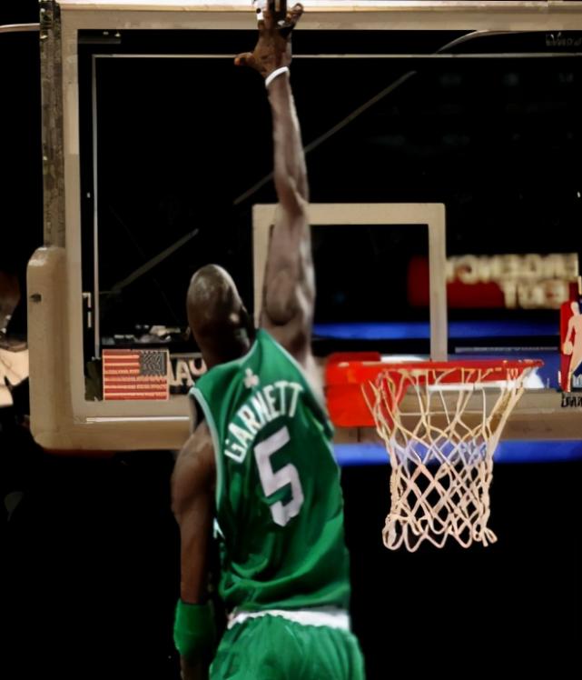 NBA这些照片明明是P图但却骗了很多人！魔兽肌肉照最逼真