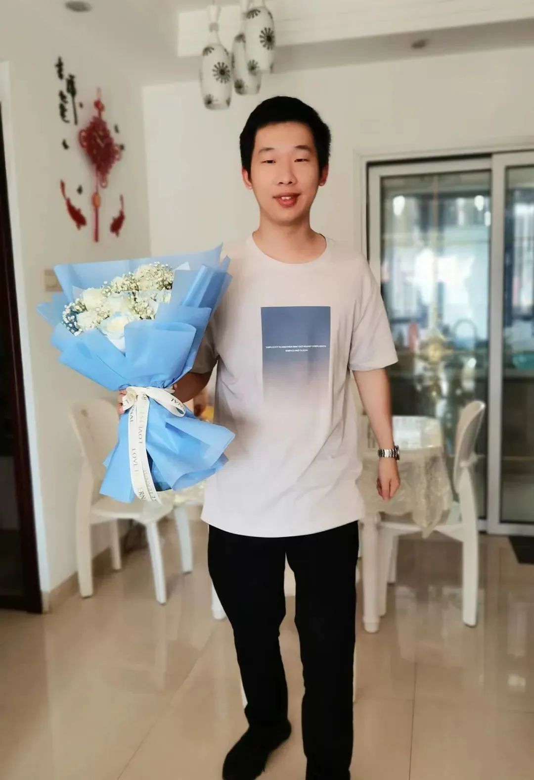 致三十周岁的宝贝儿子李淑华（江苏）《浪子情怀》诗歌集