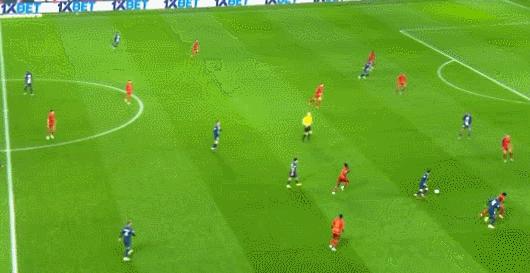 梅西大巴黎首粒进球波帅,梅西任意球绝杀里尔巴黎教练