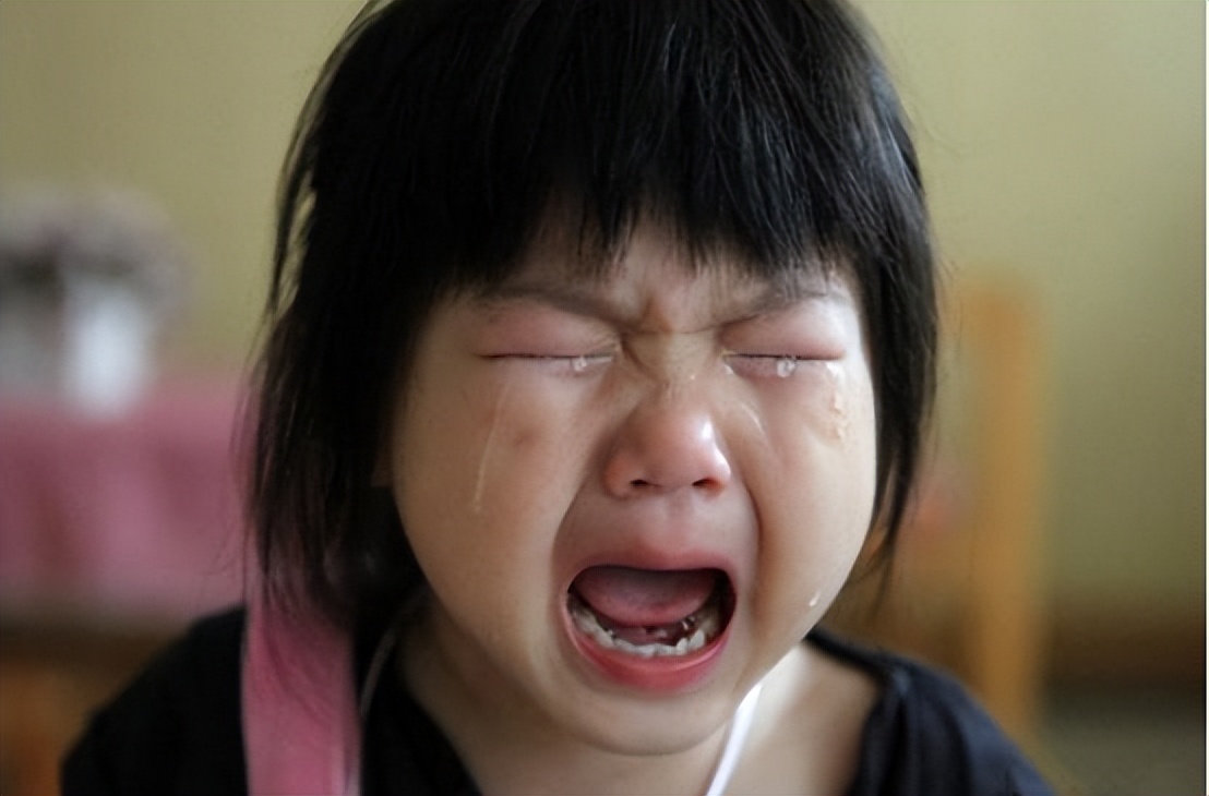 孩子爱哭发脾气怎么教育,孩子爱哭暴躁胆小怎么办