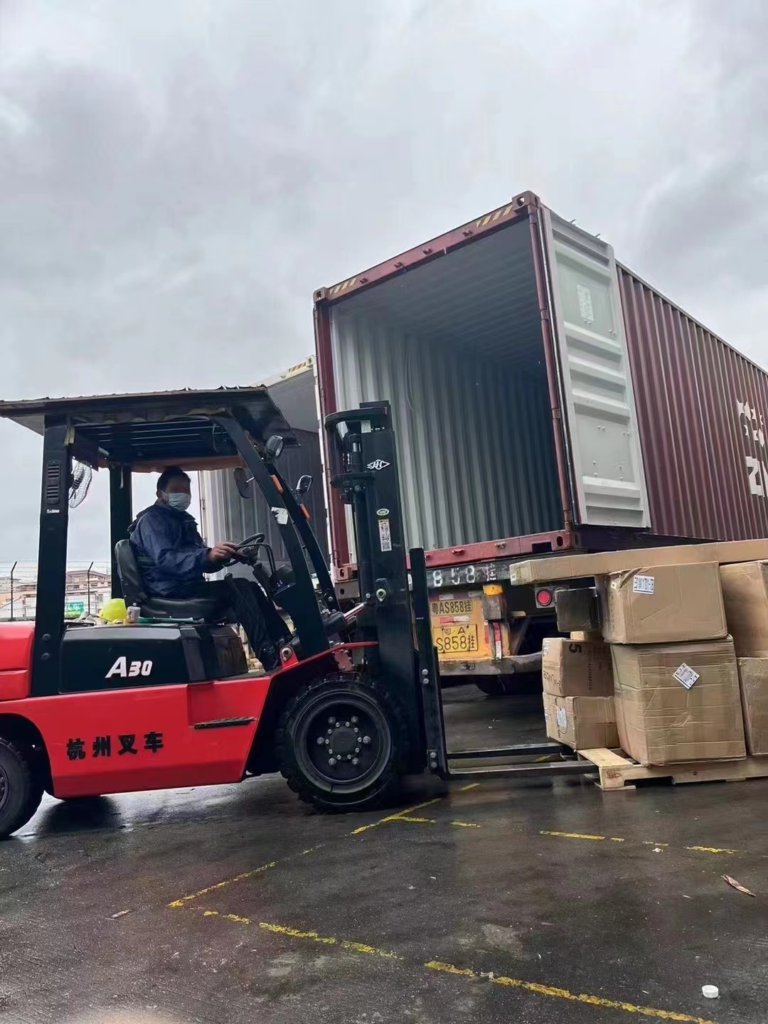 对于喜欢从中国运输货物到美国加拿大应如何操作的流程介绍