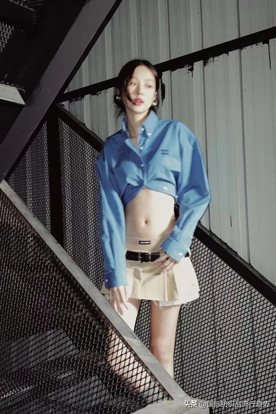 娜扎束脚哈伦裤,娜扎单眼皮连体裤