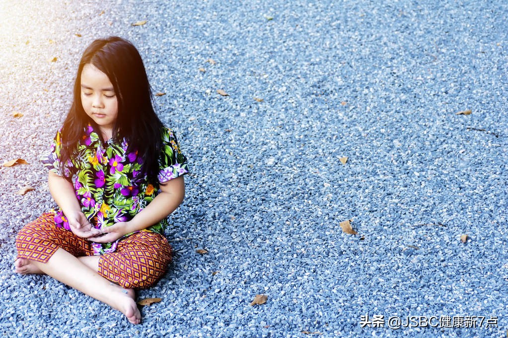 张口呼吸多大需要干预,12岁张口呼吸怎么治疗最好
