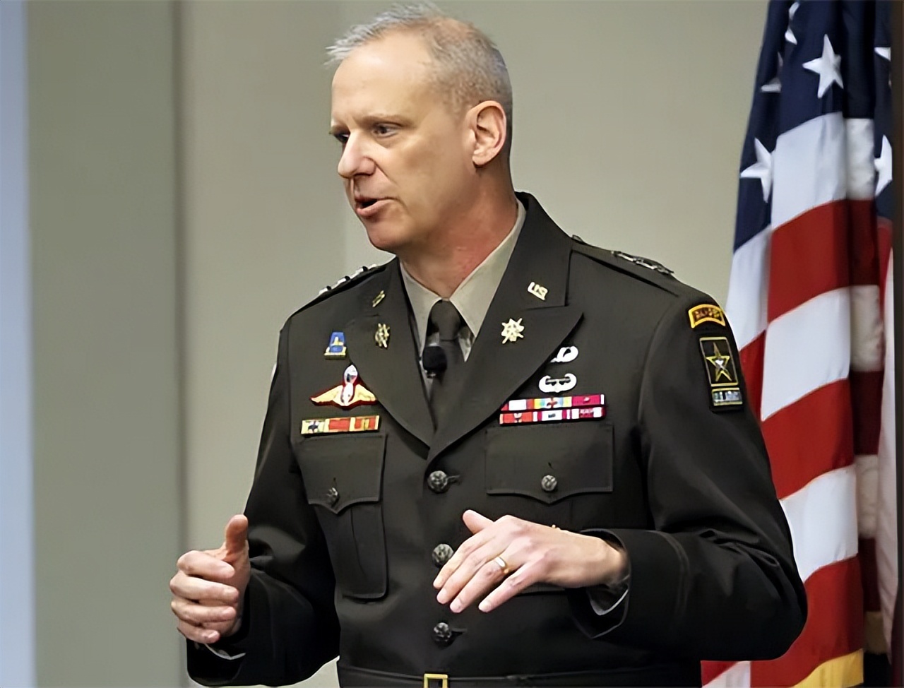 俄罗斯公布希特勒死前4个小时的细节：给谁看的，想传达什么？