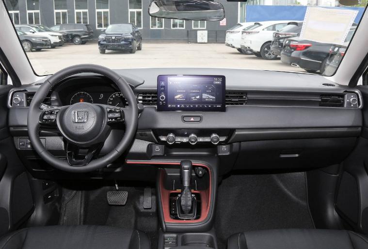 一款适合年轻人开的高颜值城市suv,家用最值得入手的合资小型suv