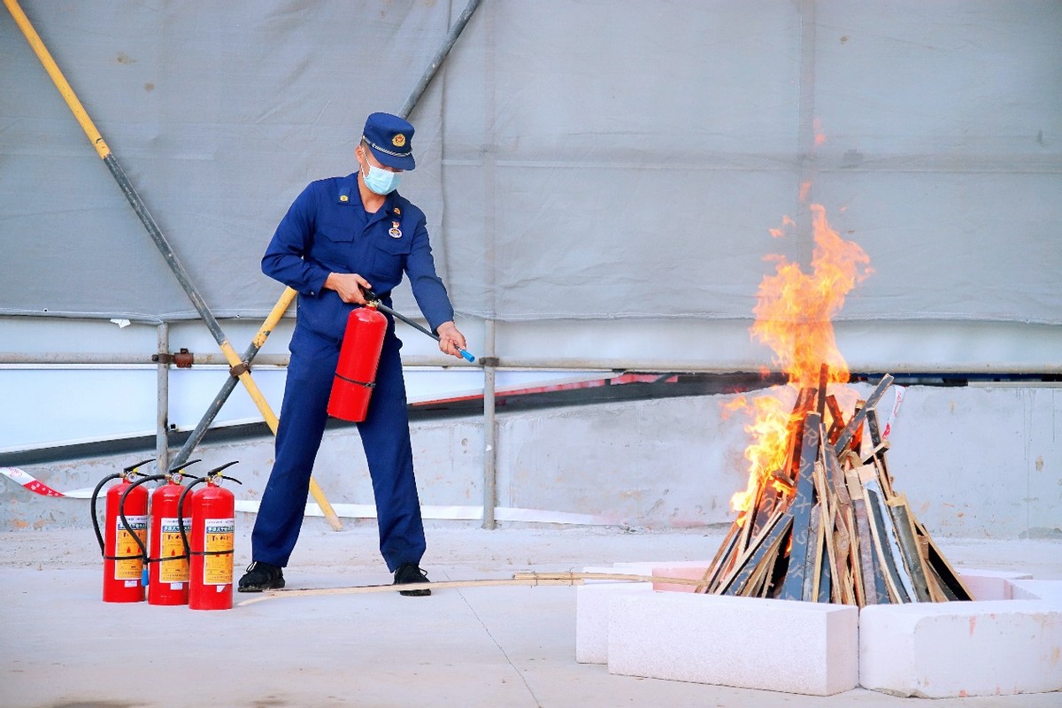 筑牢消防安全,筑牢消防安全铜墙铁壁