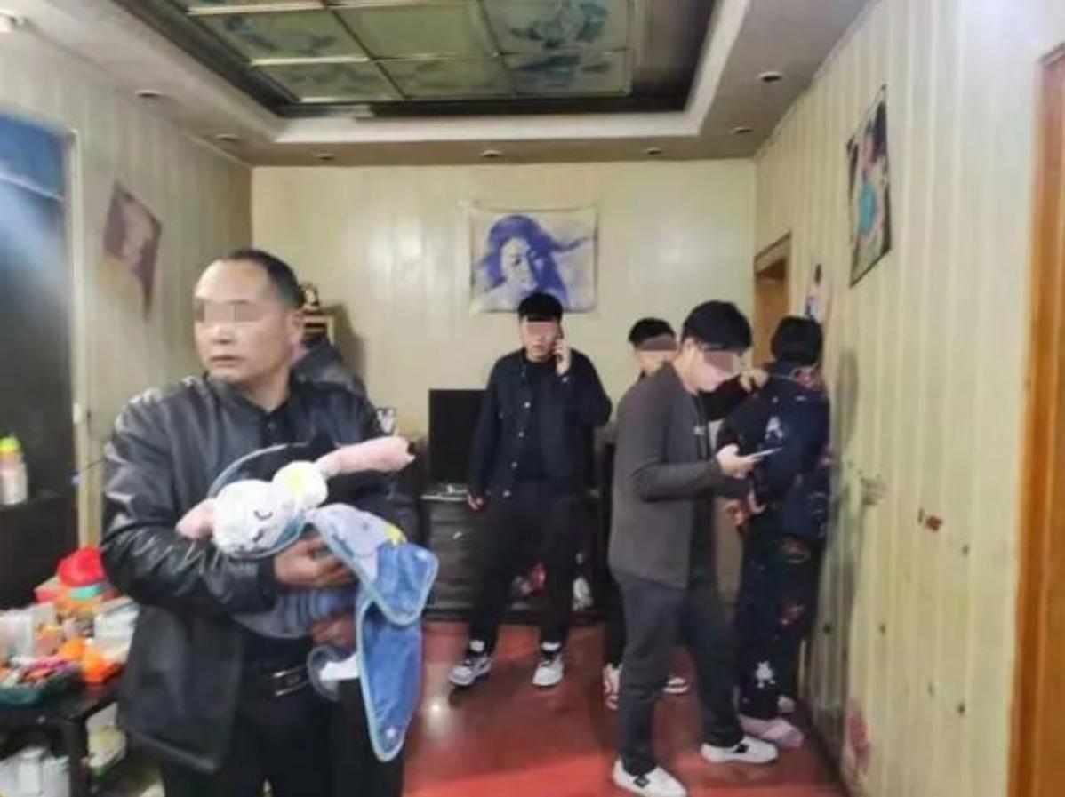 离奇失踪的婴儿,出生四天的女婴不翼而飞民警调查