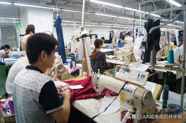 制衣厂月薪过万得做多少衣服,制衣厂一月工资一万多正常吗
