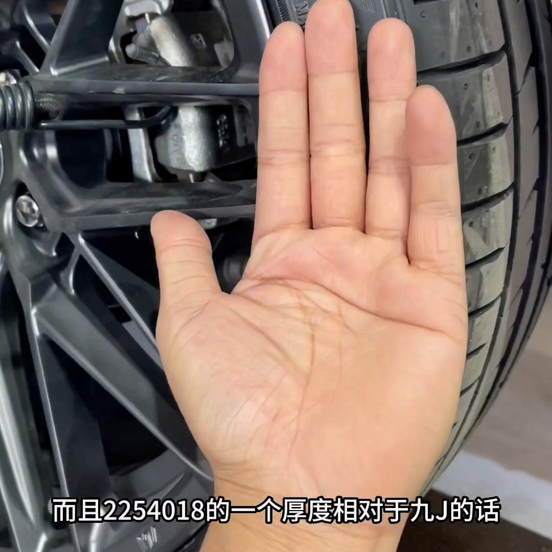 轮毂与车身比例,轮毂和车身怎么调合适