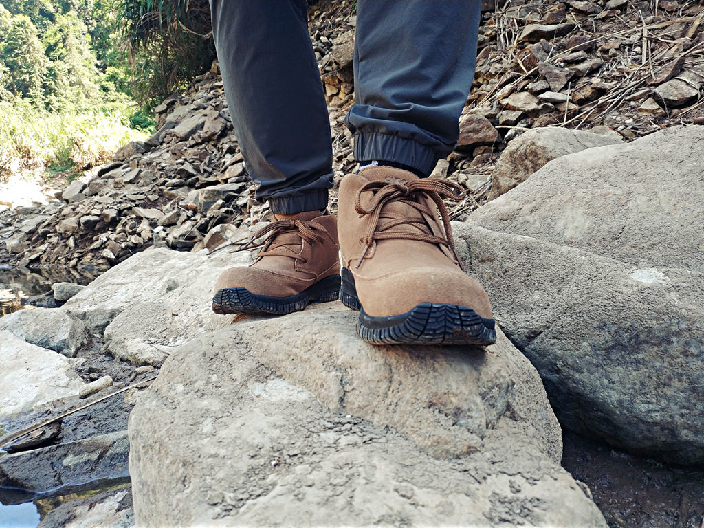 遨游仕t3徒步鞋有多重,遨游仕l3测评