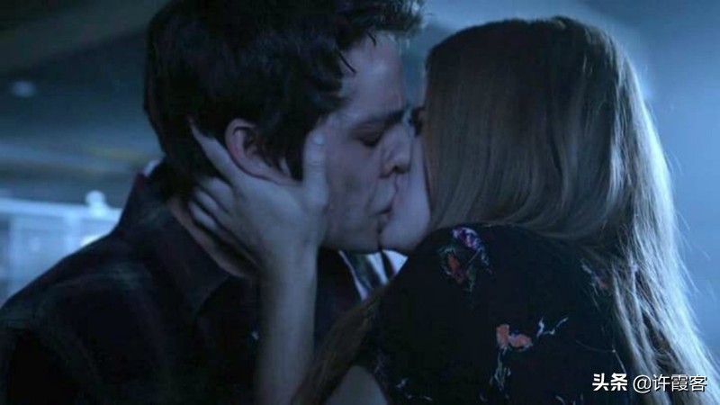 假戏真做吗?这些激情的银幕之吻,都是导演剧本没有安排的惊喜