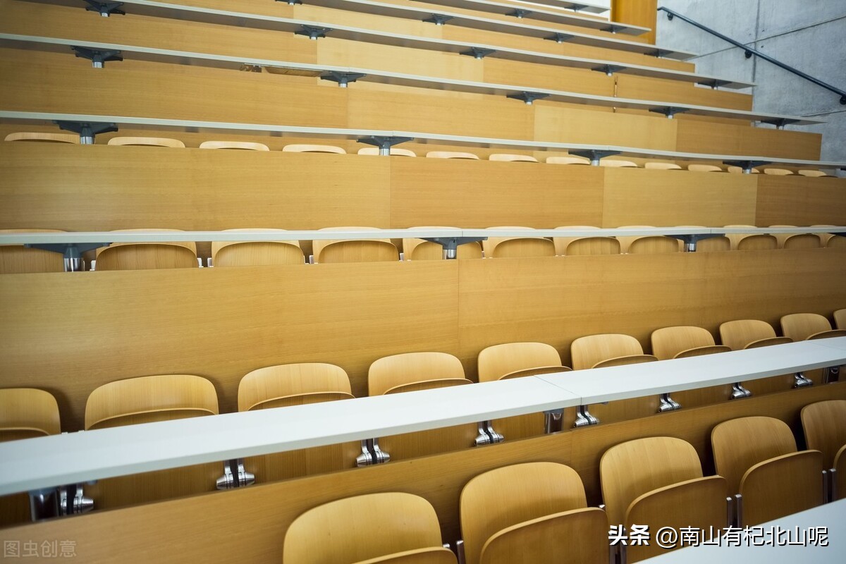 开学典礼升旗仪式校长讲话稿,开学第一周升旗仪式德育校长讲话