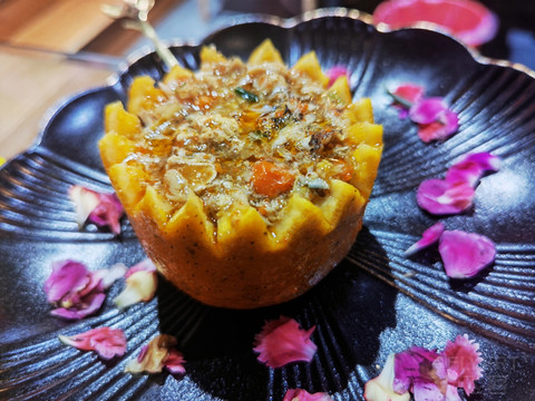 湖景套,单台盆,小浴缸,中式园林度假酒店—无锡蠡湖万豪