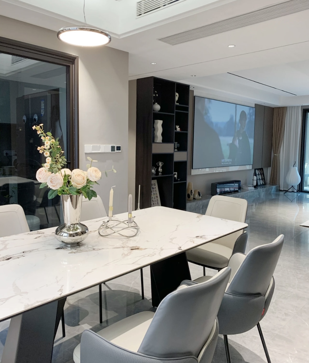 岩板餐桌跟天然石餐桌哪个好,岩板餐桌最新款式图片