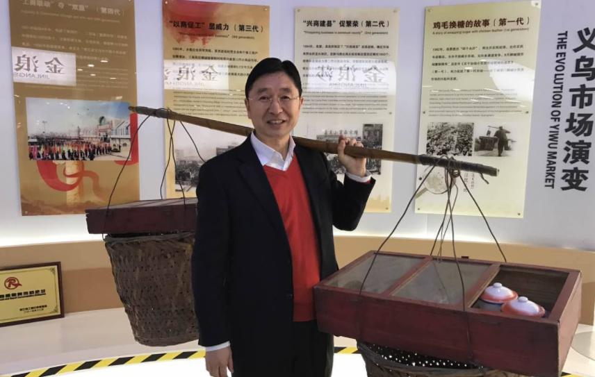 义乌首富翁荣金，打造中国最大袜子企业，上市后身价暴涨10倍