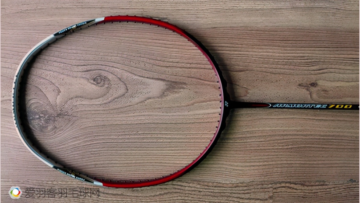 6u的羽毛球拍适合杀球吗,羽毛球拍多重适合杀球