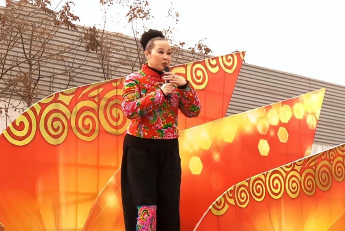 小布丁张荣和他的三个孩子的照片,小布丁张荣个人简介