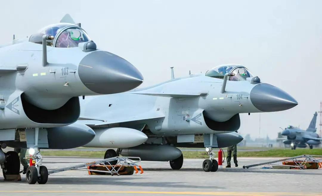 枭龙战机是歼16吗,枭龙歼20战斗机