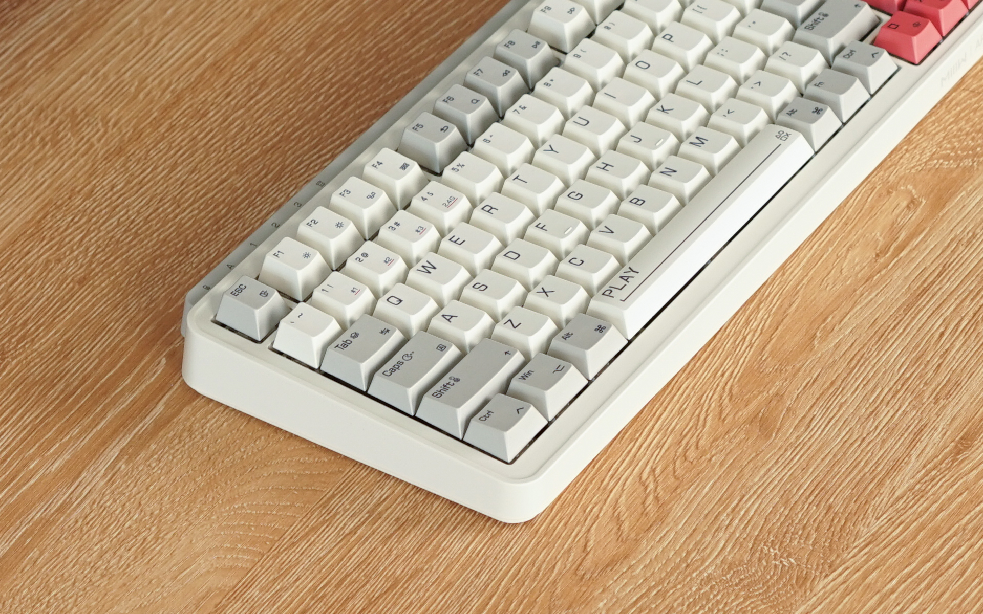 简洁情怀风,功能齐备83键,米物ARTZ830机械键盘体验