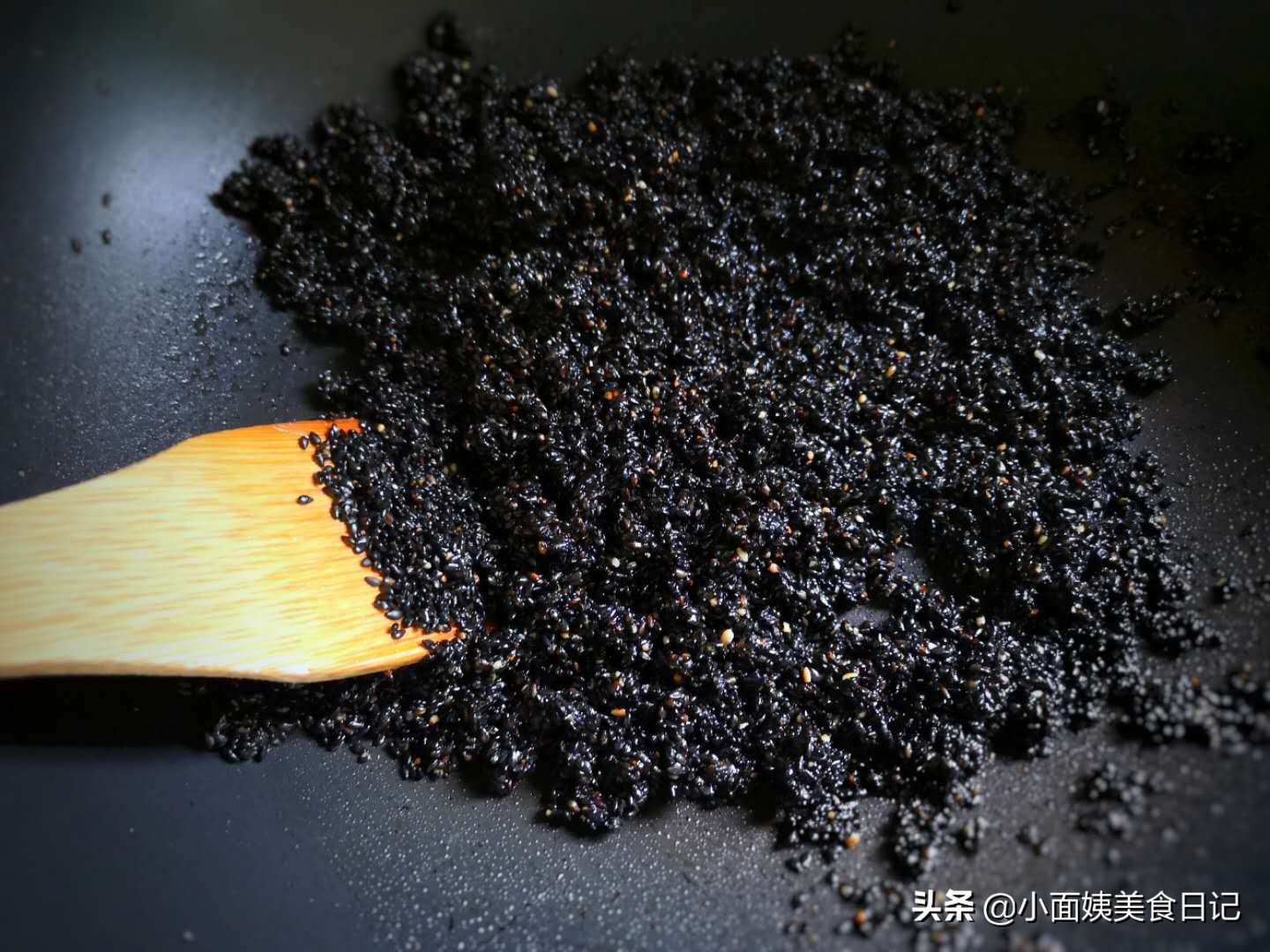 女人到了40岁建议多吃这几样,女性过了40岁推荐常吃3种食物