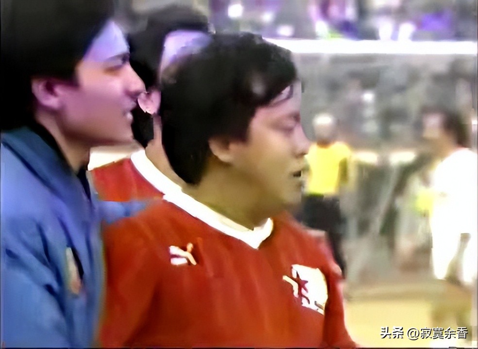 上个世纪80年代的香港明星足球队,八十年代中国足球队对香港队战绩