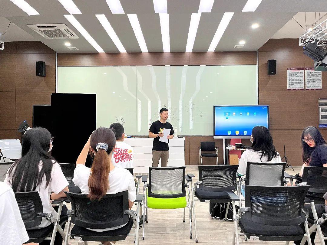 广州华商职业学院电子商务怎样,广州华商职业学院专业有哪些