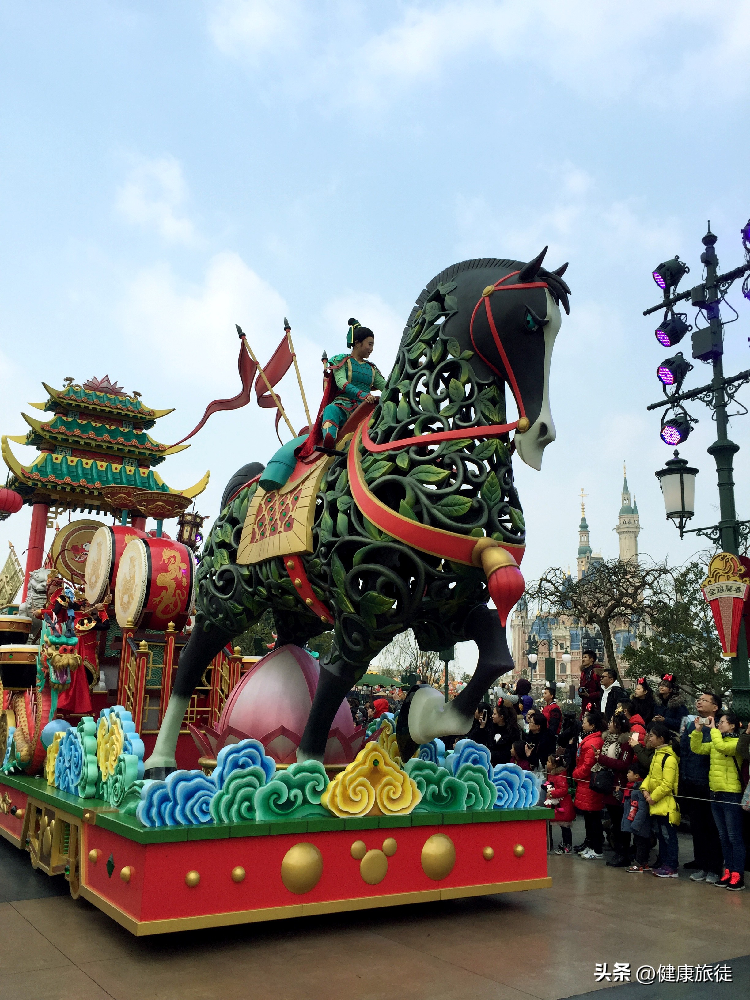 上海迪士尼乐园夏日狂欢盛宴,上海迪士尼乐园七大主题乐园介绍