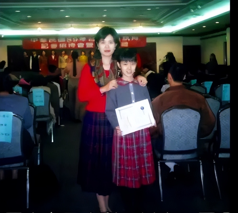 23岁放弃200万年薪25岁创业,23岁成功放弃百亿家产