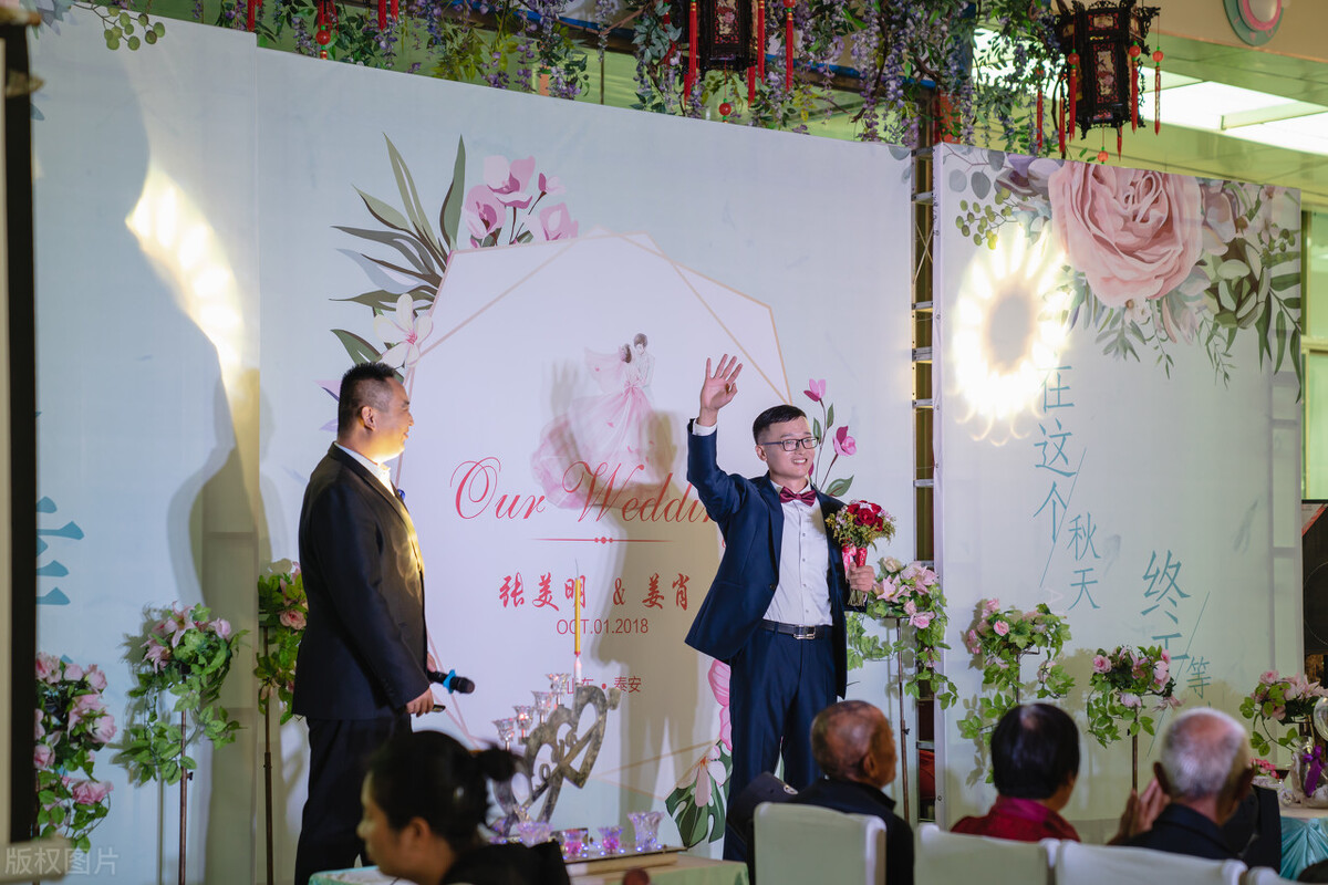 面部毛孔粗大如何改善药方,脸颊毛孔粗大怎么解决医美