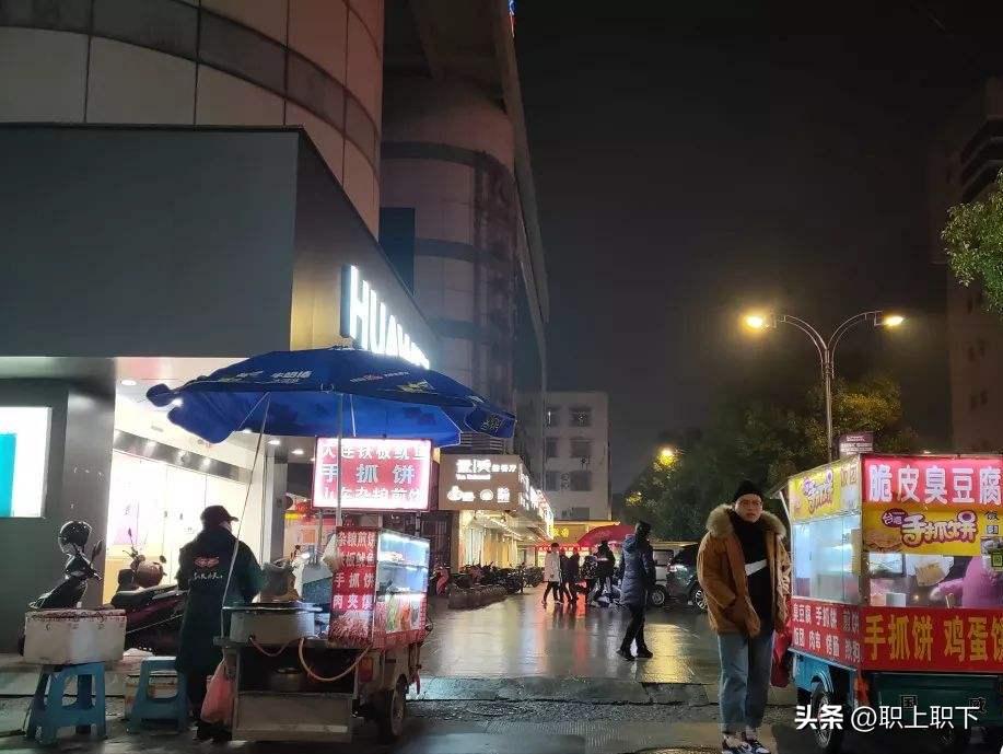 农村小伙做这个副业赚了3万块钱,农村小伙日赚千元的生意经历