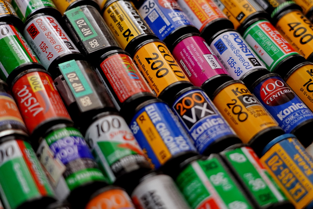 谈胶卷与胶卷暗盒收藏：过期的胶卷也有人要，或许还能卖个好价钱