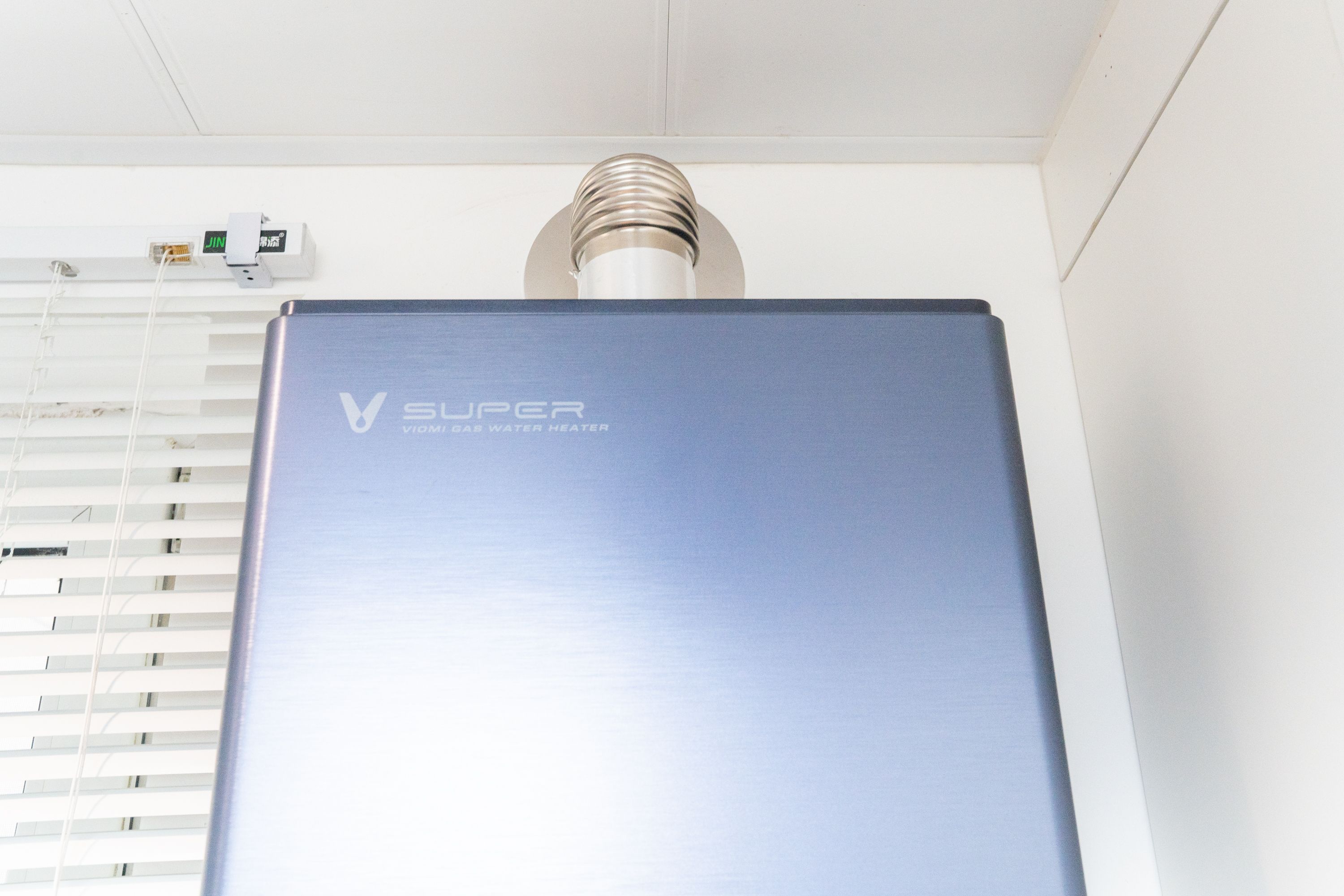 旧燃气热水器怎样安装新热水器,太阳能热水器和燃气热水器拆卸