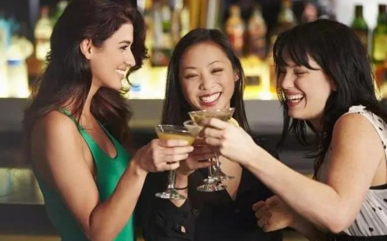 濂冲瓙缁欏悓浜嬪彂鐓х墖鎾ゅ洖鍚屼簨澶嶅師,濂冲瓙缁欏悓浜嬪彂鐓х墖鎾ゅ洖