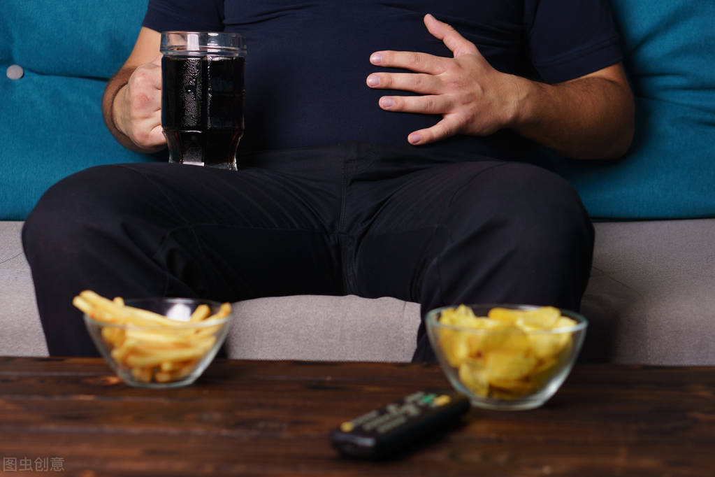 吃饱了饭胃胀怎么回事,吃饱胃胀肚子饿也胃胀