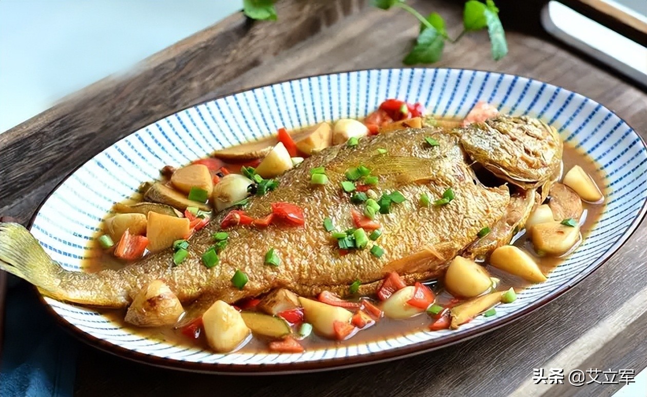 小黄花鱼的做法红烧黄花鱼,黄花鱼的家常做法油炸小黄花鱼