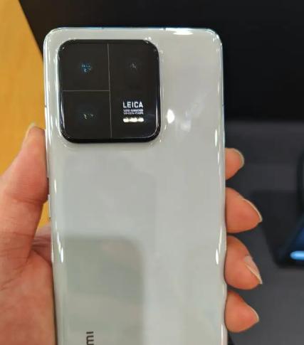 从小米13换到苹果14,半个月了,还是想说两句