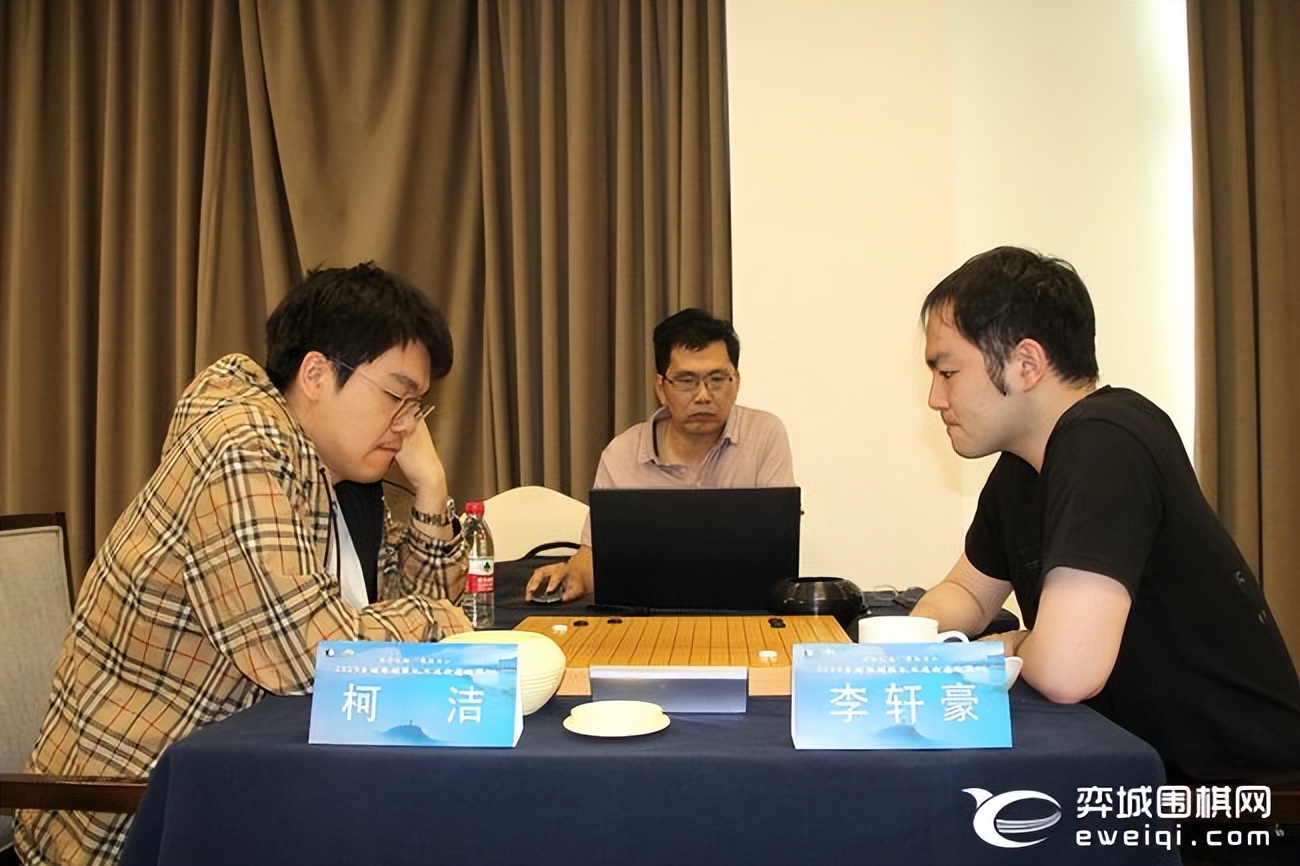 杨鼎新亚运第二盘比赛结果,亚运围棋选拔赛柯洁对杨鼎新
