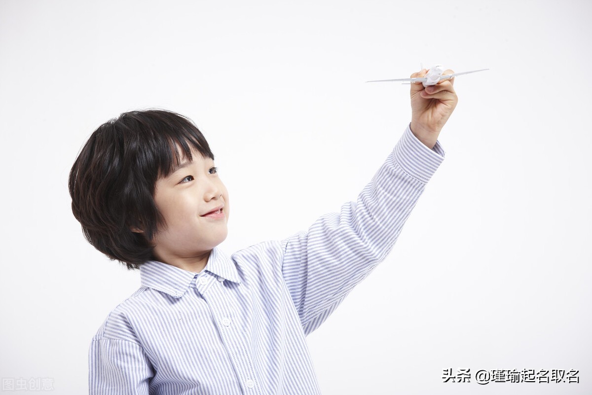 暄字做男孩名字的寓意,带暄字的男孩名字