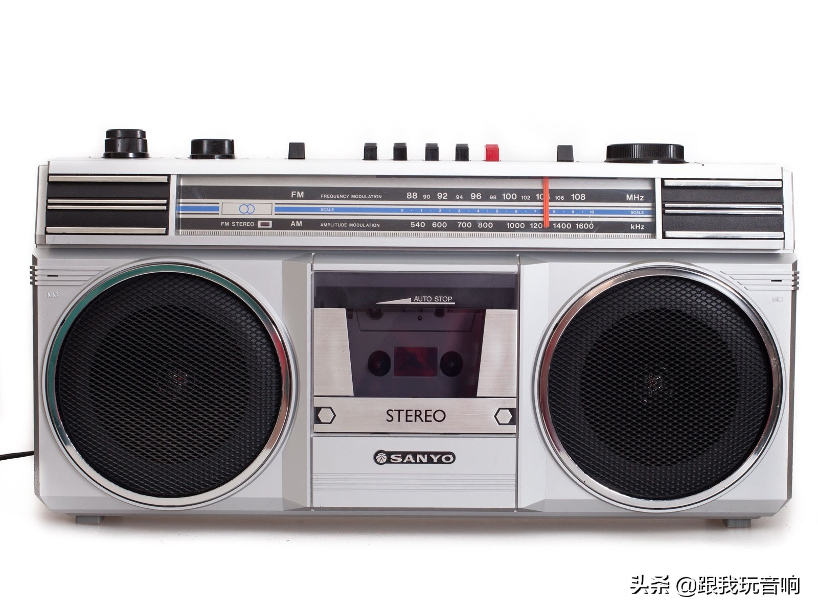 三洋SANYOM9705单卡四喇叭便携式立体声收录机