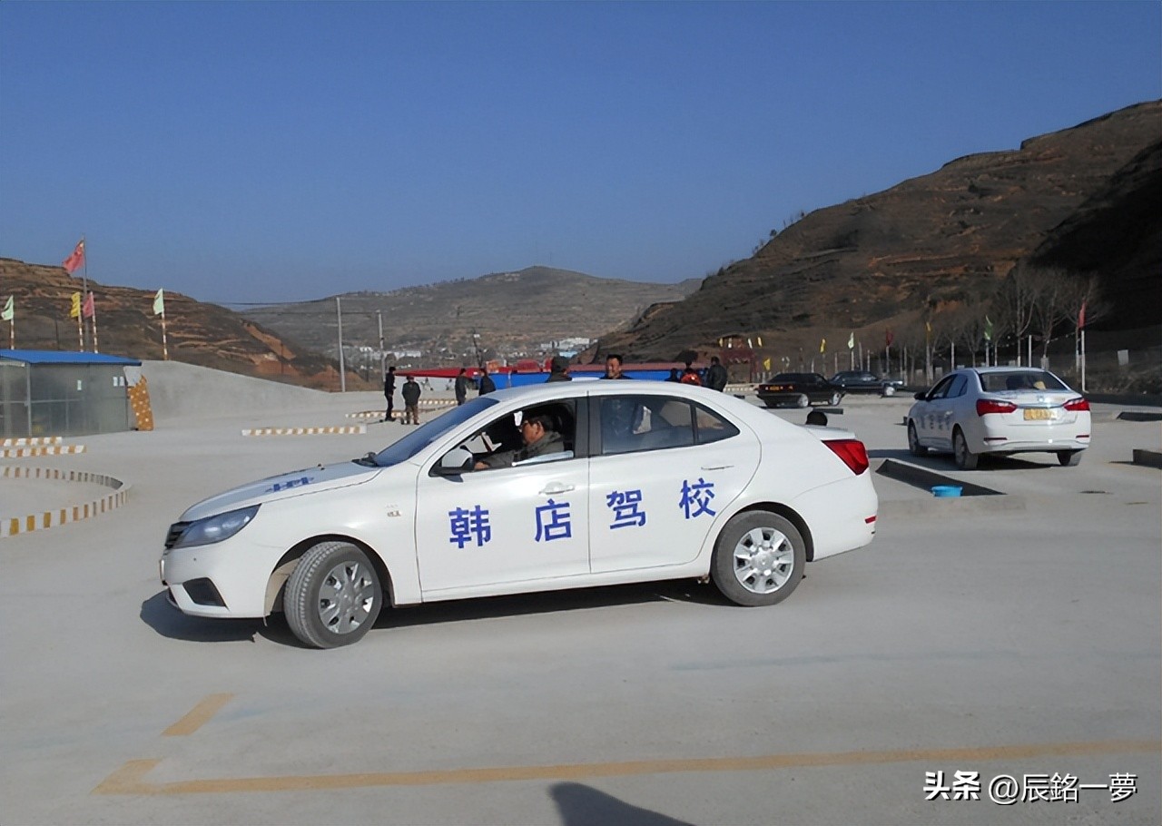 广东省驾驶证到期可以异地更换吗,驾驶证到期可以异地更换吗郑州