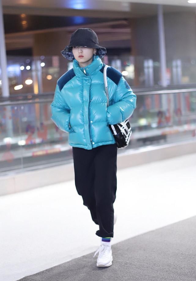 张子枫渐变帆布包,张子枫单肩挎包