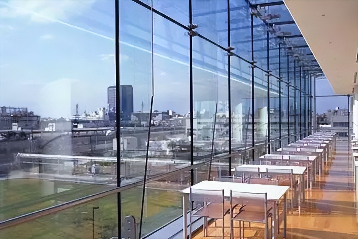 铝合金门窗选择哪个品牌可靠,门窗铝合金好还是塑钢好怎样选择