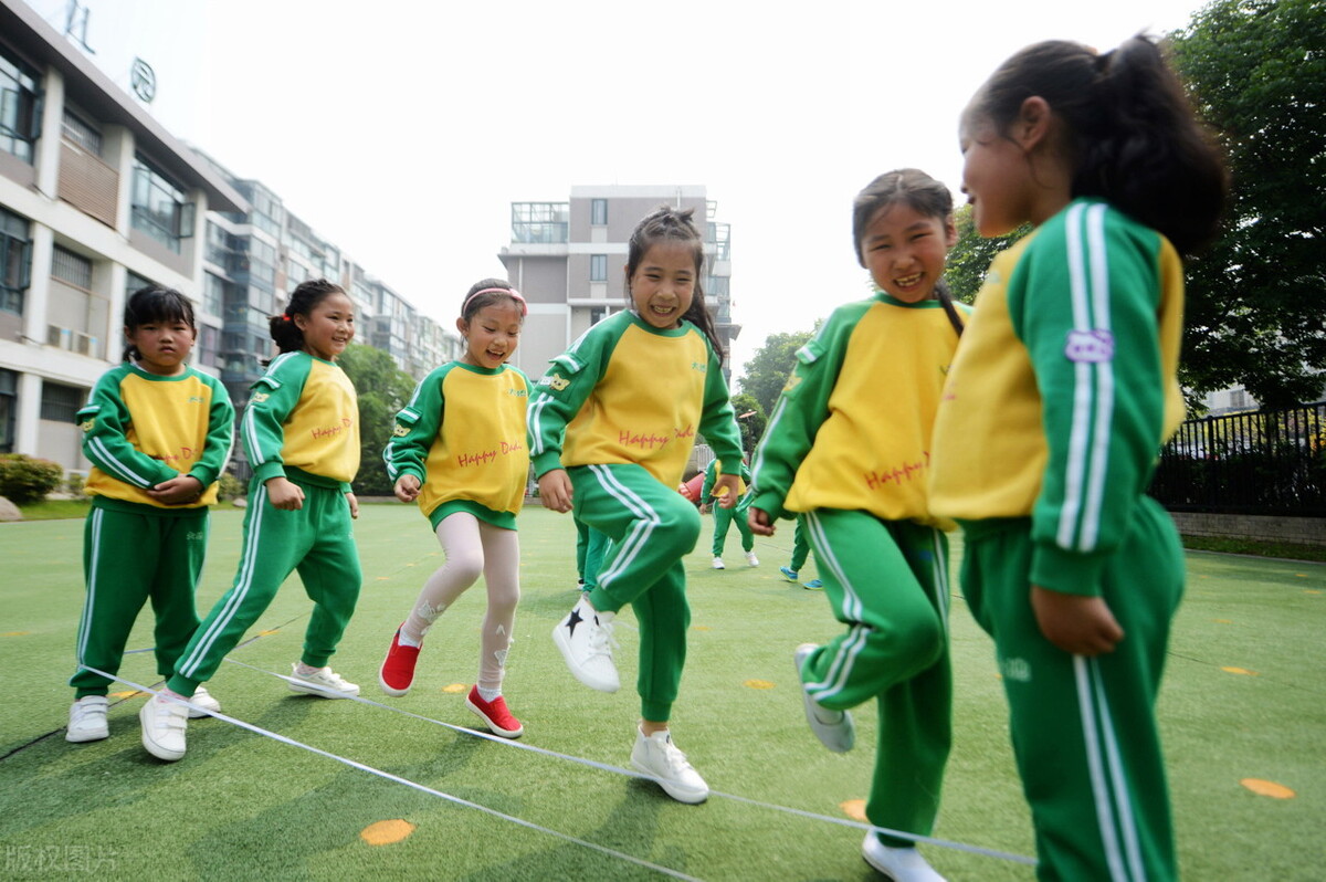 小时候的抓人小游戏叫什么,最好玩的十大热门小游戏