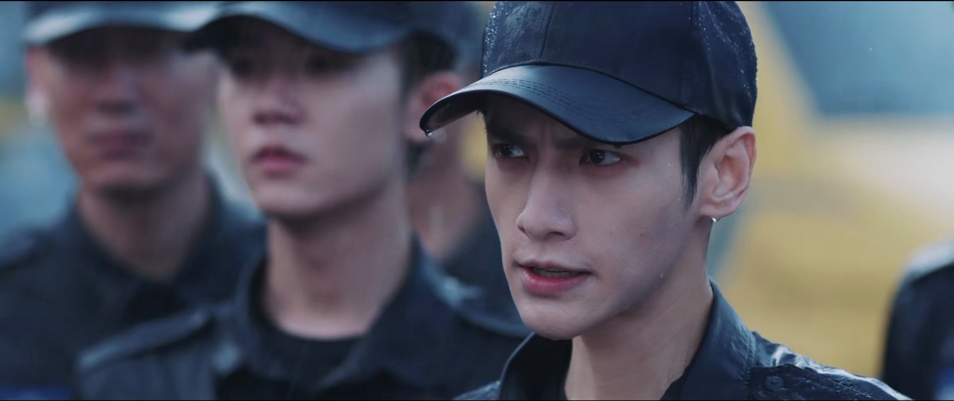 才播出三集就好评不断,追光者豆瓣