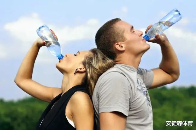 在跑步时避免乳头擦伤