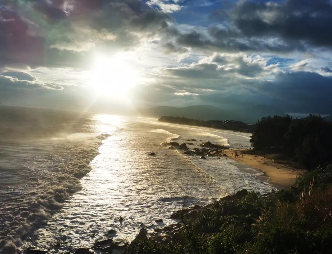 海南万宁有什么值得去的景点,海南万宁石梅湾风景
